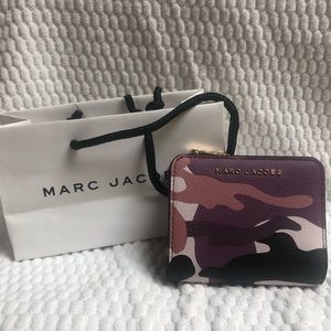 Marc Jacobs Wallet in purple camo - NEW